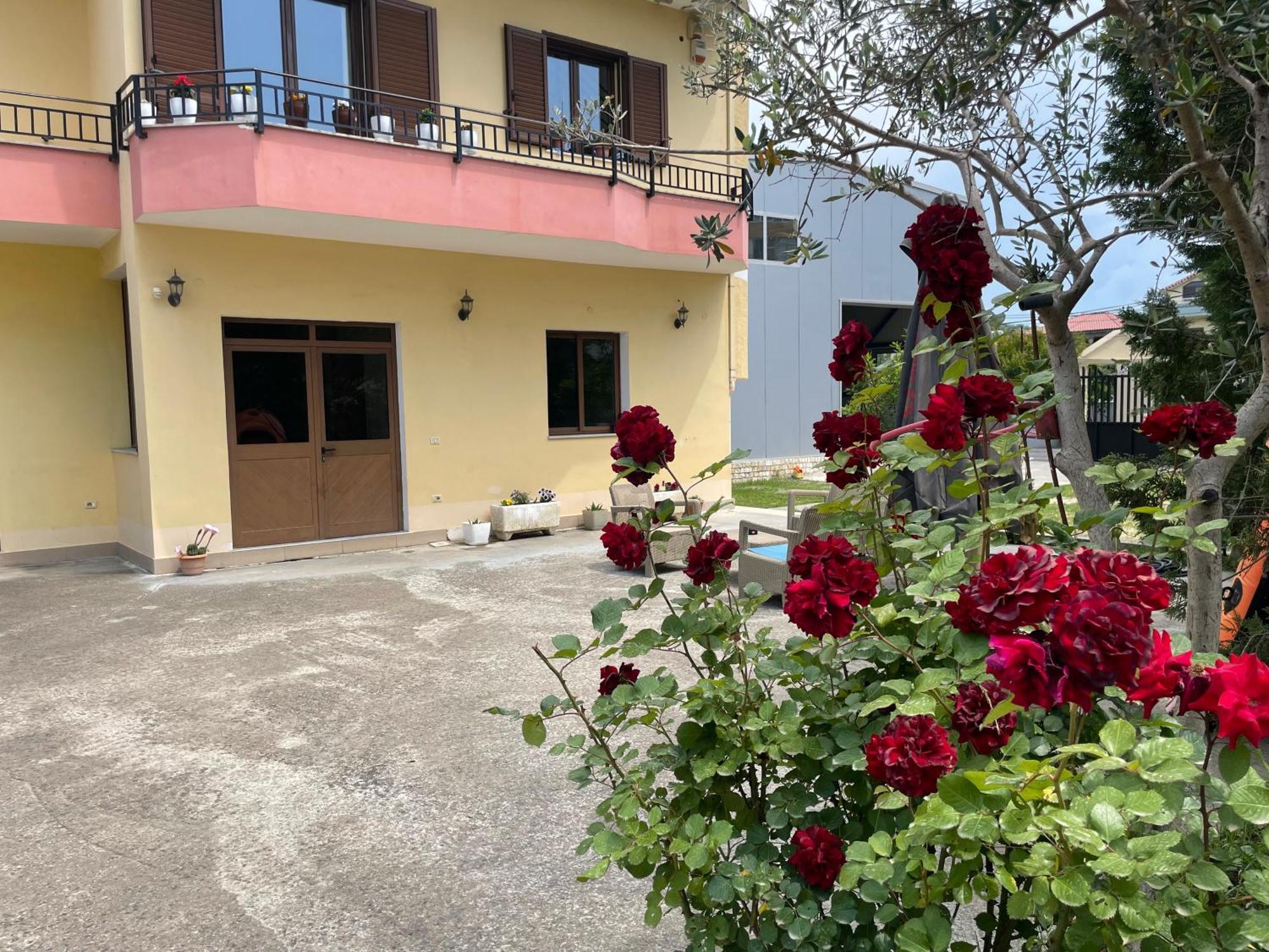 Villa Meka Durrës Exterior foto